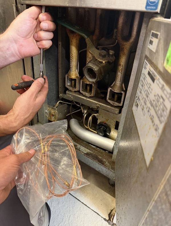 Fitting a new thermocouple to a commercial gas fryer