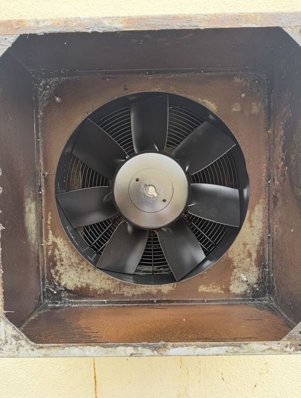 New commercial kitchen extraction fan fitted to get the gas interlock working