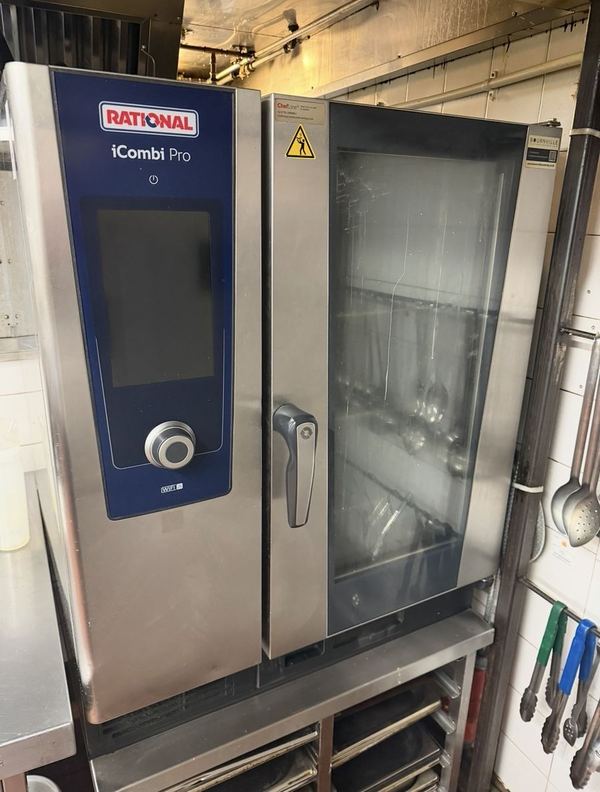 Rational iCombi Pro combi oven back in service after a repair